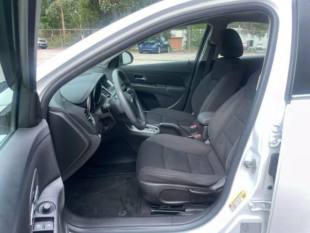 used 2015 Chevrolet Cruze car, priced at $5,600