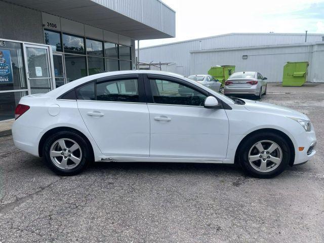 used 2015 Chevrolet Cruze car, priced at $5,600