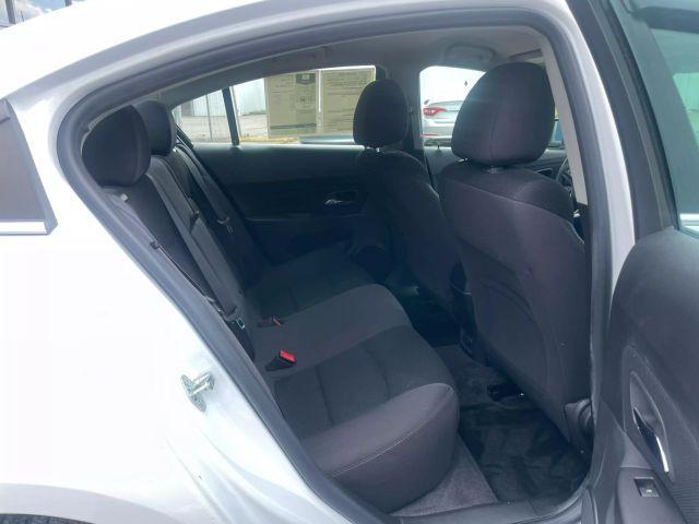 used 2015 Chevrolet Cruze car, priced at $5,600