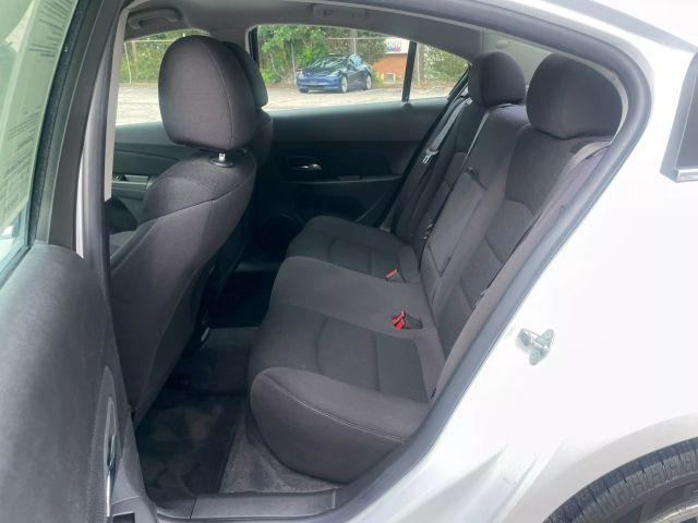 used 2015 Chevrolet Cruze car, priced at $5,600