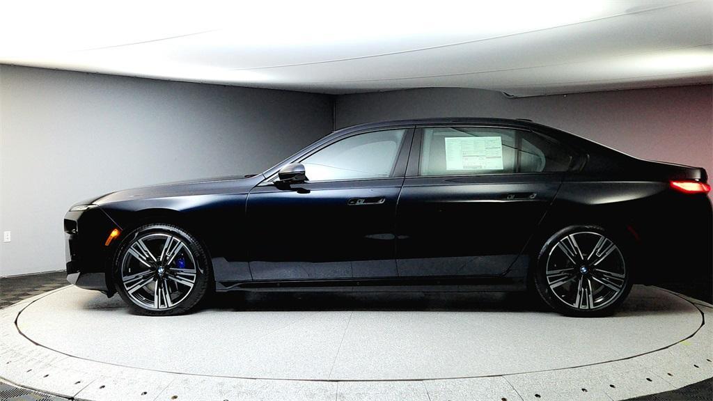 new 2025 BMW 760 car, priced at $142,075
