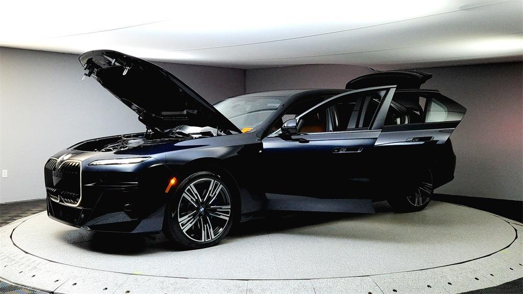 new 2025 BMW 760 car, priced at $142,075