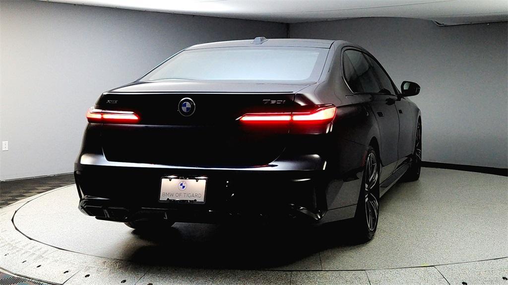 new 2025 BMW 760 car, priced at $142,075