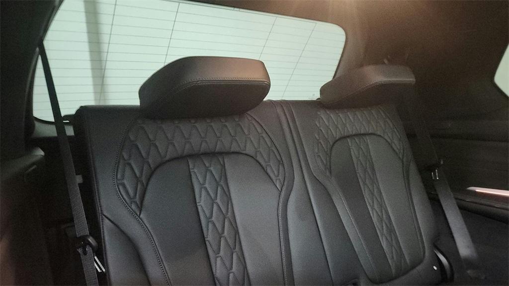 used 2022 BMW X7 car, priced at $87,960
