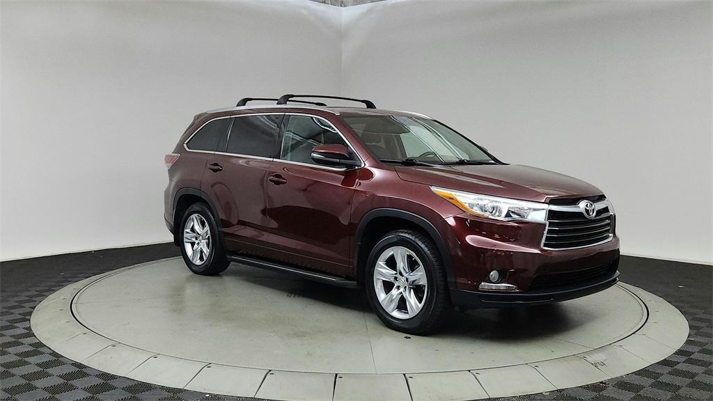 used 2014 Toyota Highlander car, priced at $14,944