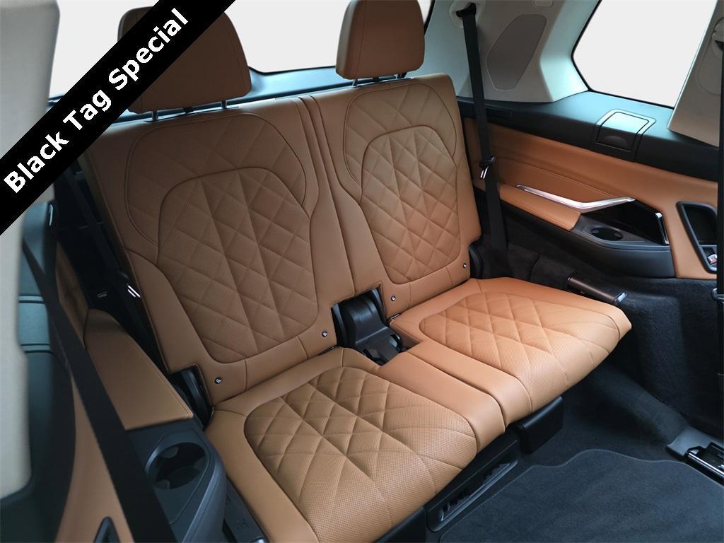 new 2026 BMW X7 car, priced at $94,425