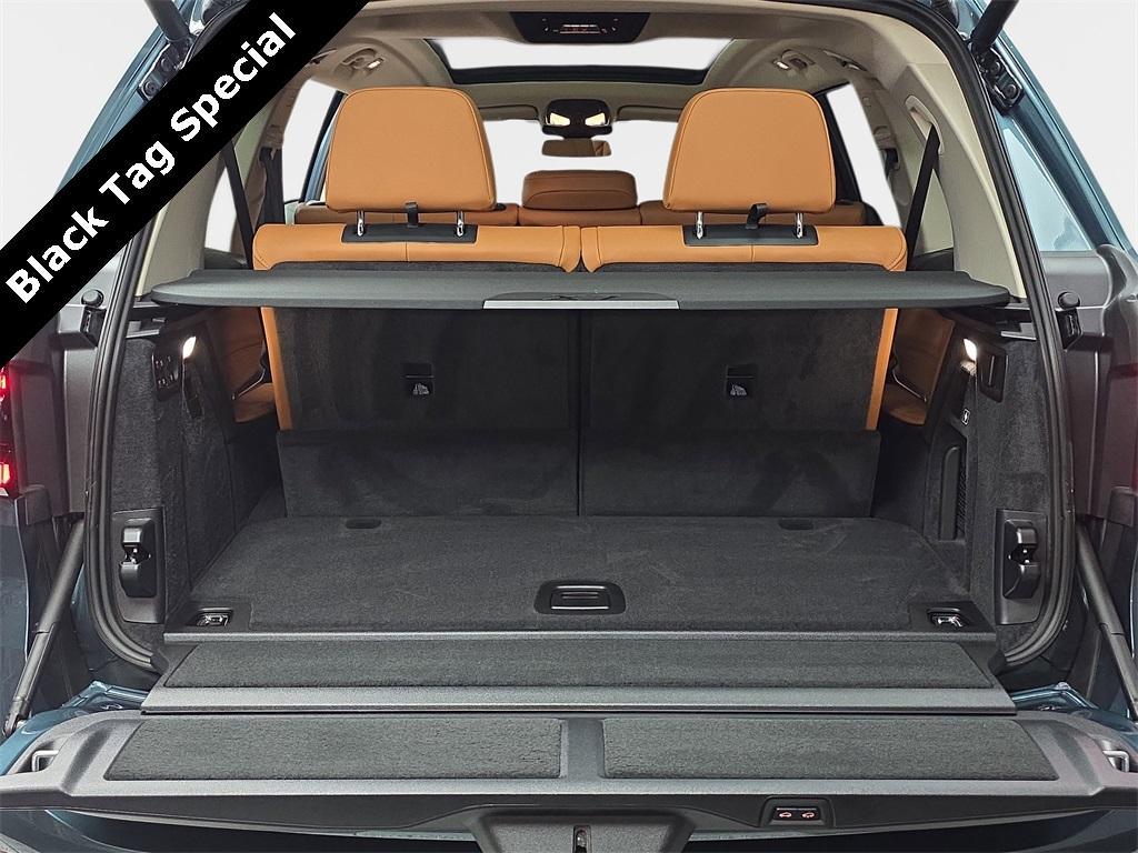 new 2026 BMW X7 car, priced at $94,425