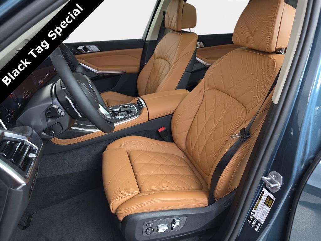 new 2026 BMW X7 car, priced at $94,425