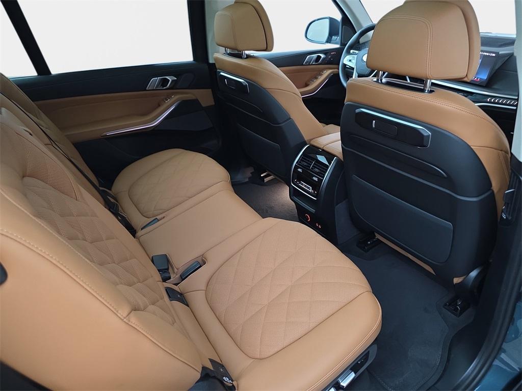 new 2026 BMW X7 car, priced at $94,425