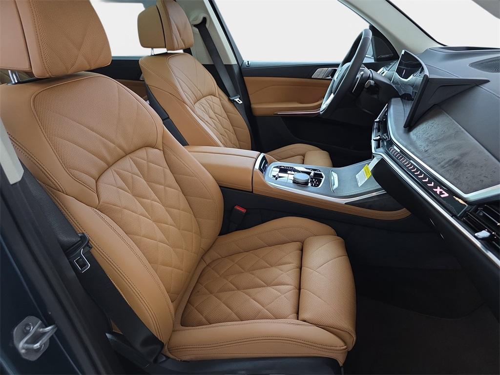 new 2026 BMW X7 car, priced at $94,425