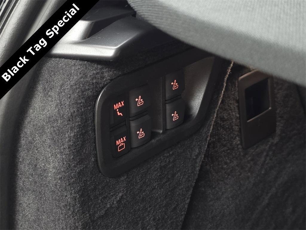 new 2026 BMW X7 car, priced at $94,425