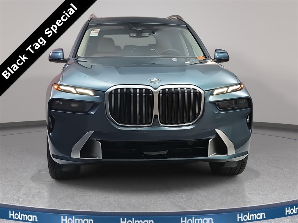 new 2026 BMW X7 car, priced at $94,425