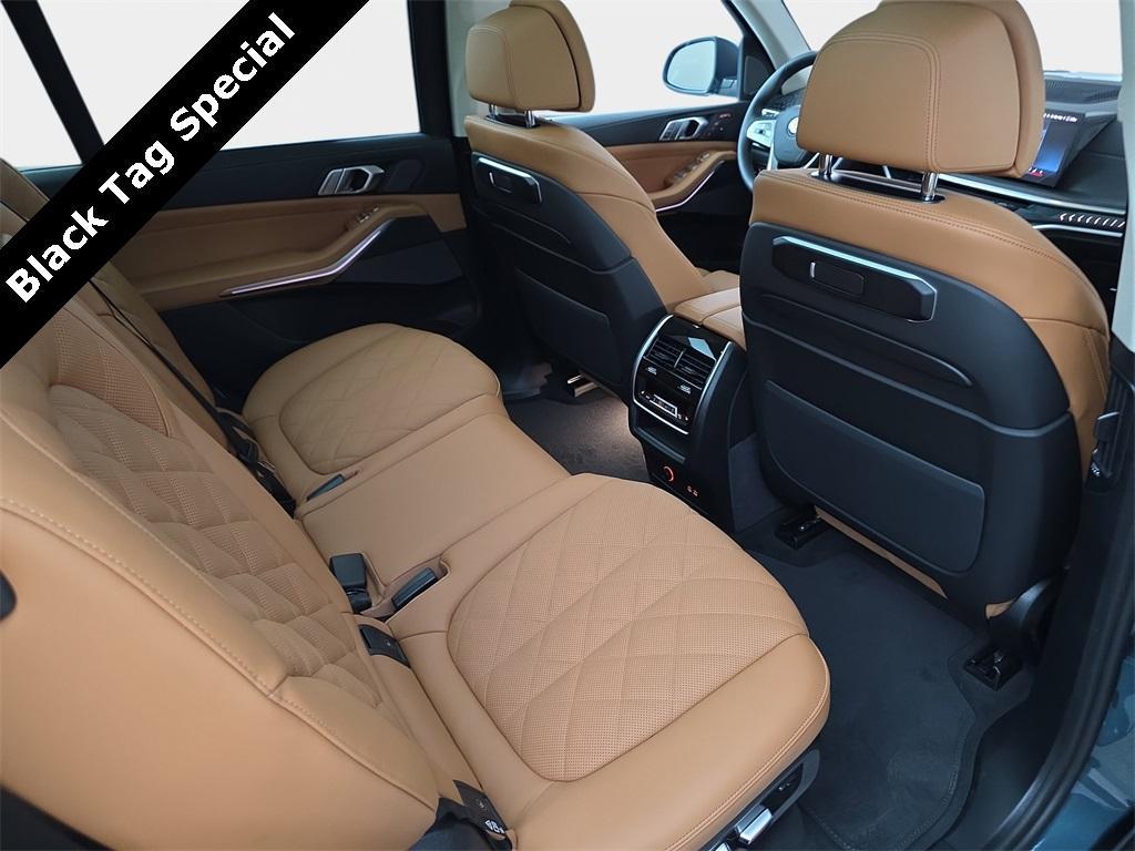 new 2026 BMW X7 car, priced at $94,425