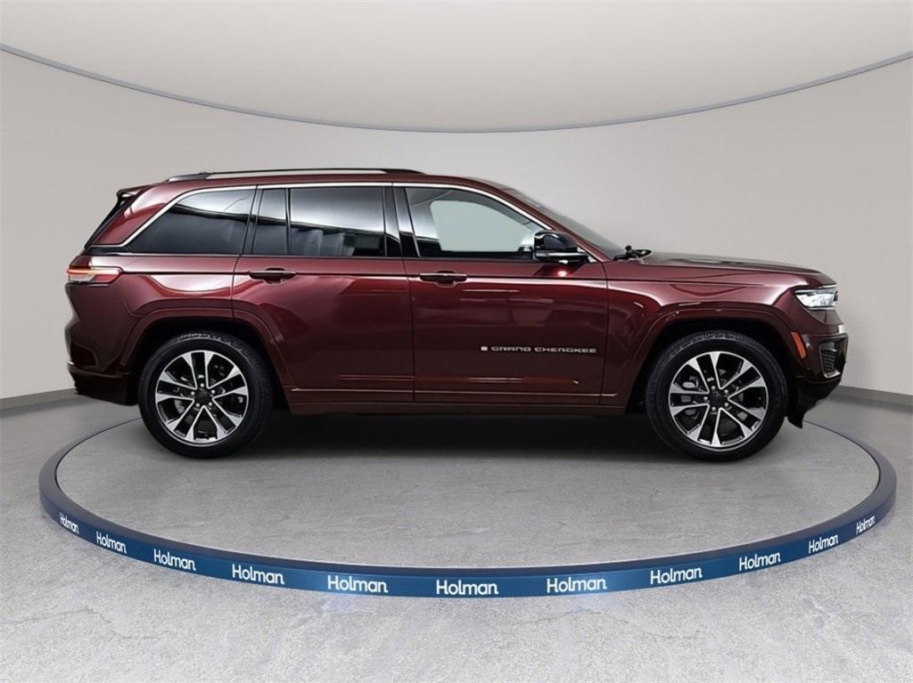 used 2022 Jeep Grand Cherokee car, priced at $34,990