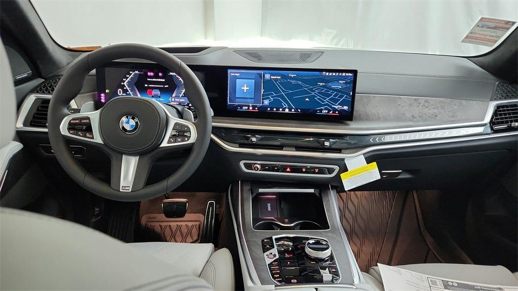 new 2025 BMW X7 car, priced at $99,550