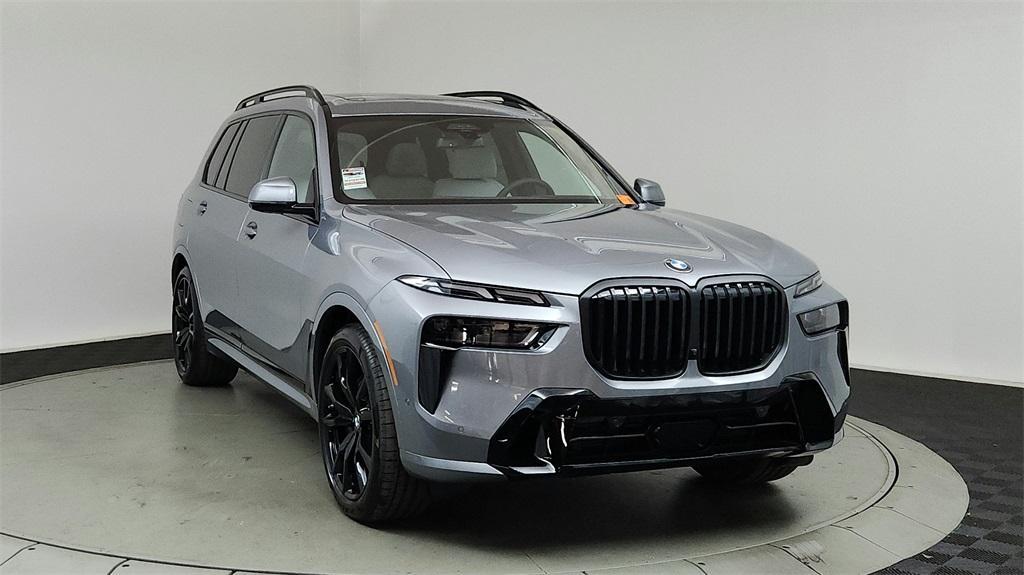 new 2025 BMW X7 car, priced at $99,550