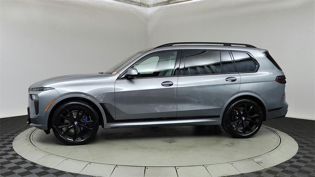 new 2025 BMW X7 car, priced at $99,550