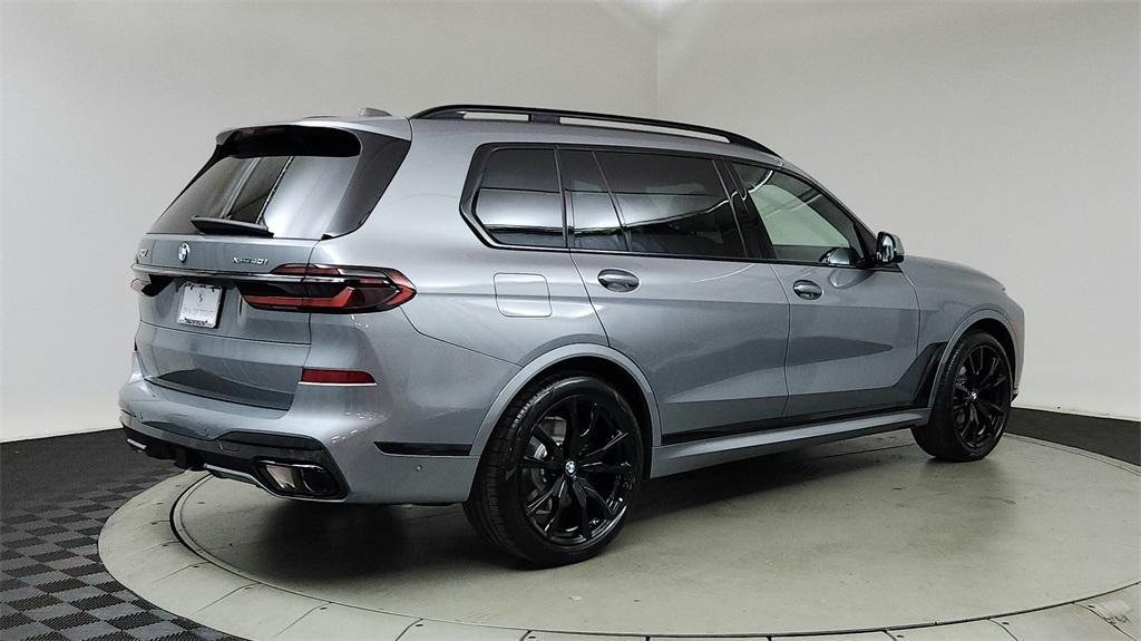 new 2025 BMW X7 car, priced at $99,550