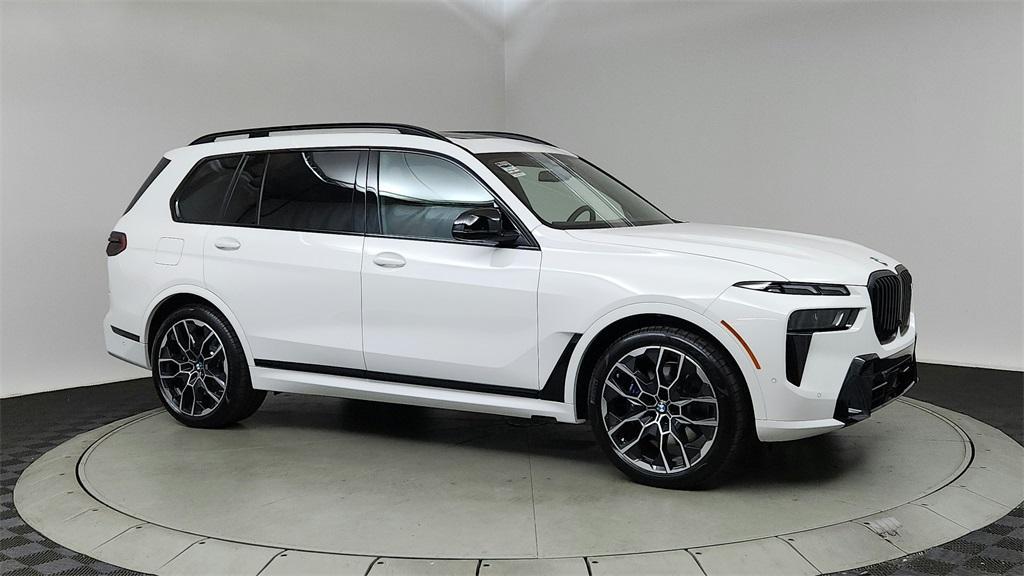 new 2025 BMW X7 car, priced at $123,880