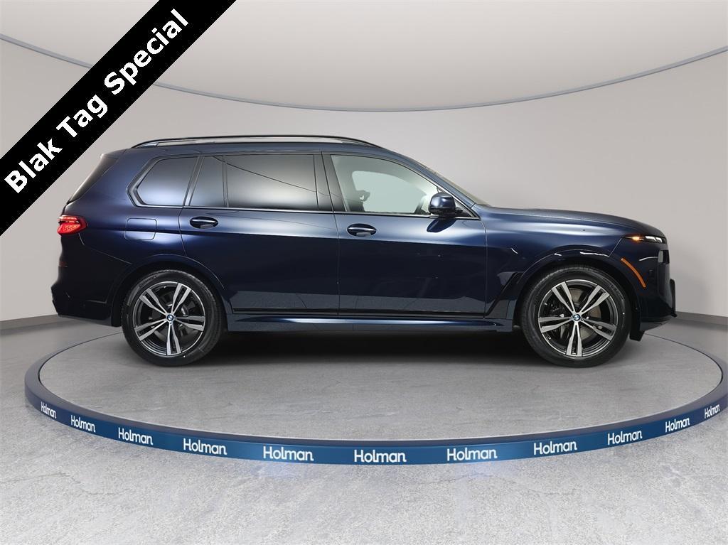 new 2026 BMW X7 car, priced at $100,215