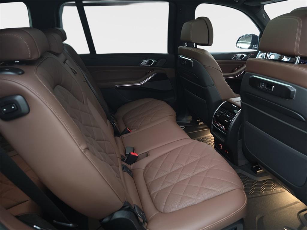 new 2026 BMW X7 car, priced at $102,015