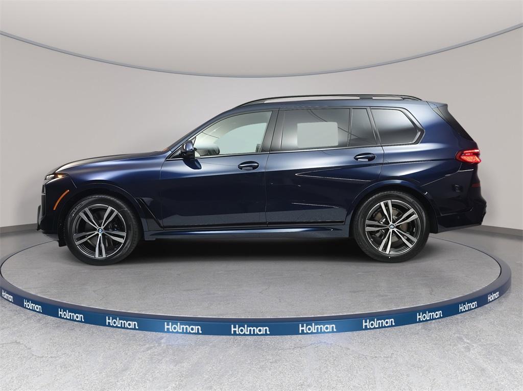 new 2026 BMW X7 car, priced at $102,015