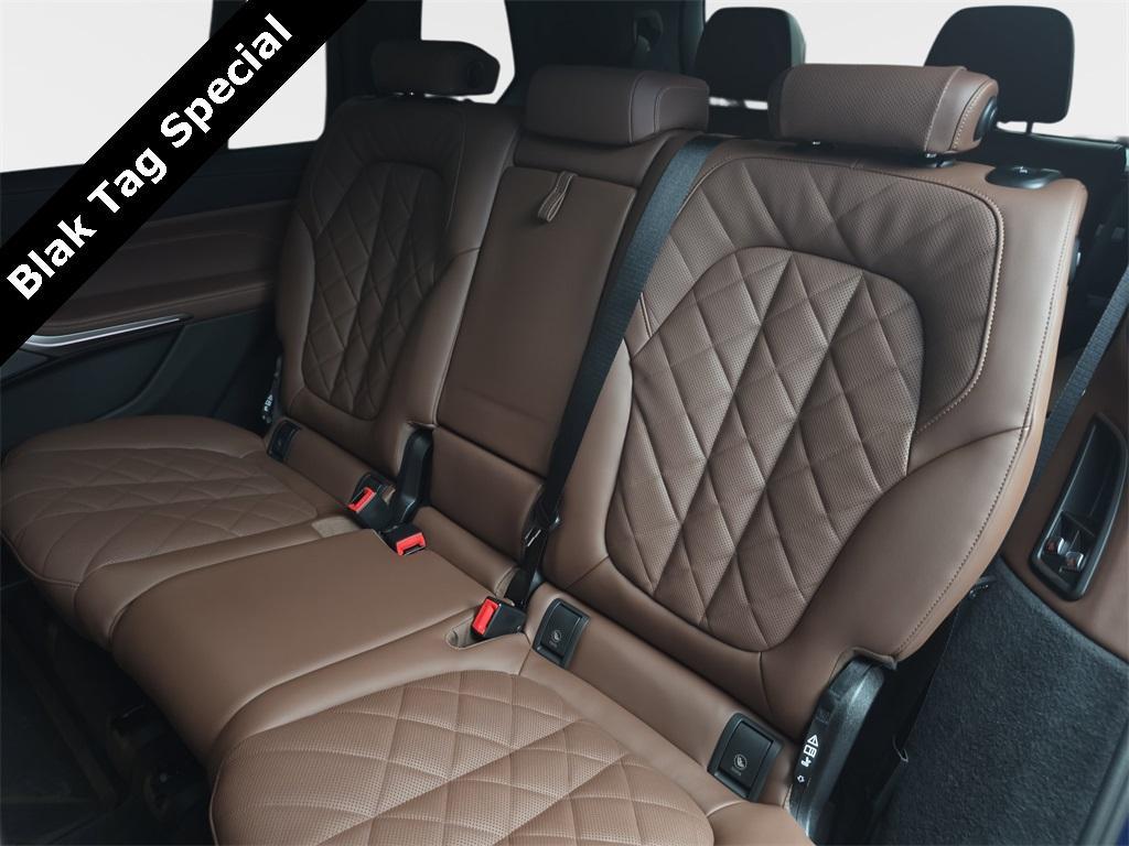 new 2026 BMW X7 car, priced at $100,215