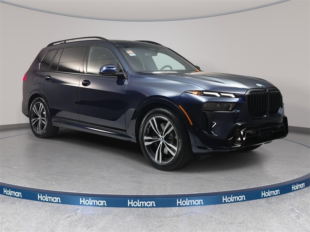 new 2026 BMW X7 car, priced at $102,015