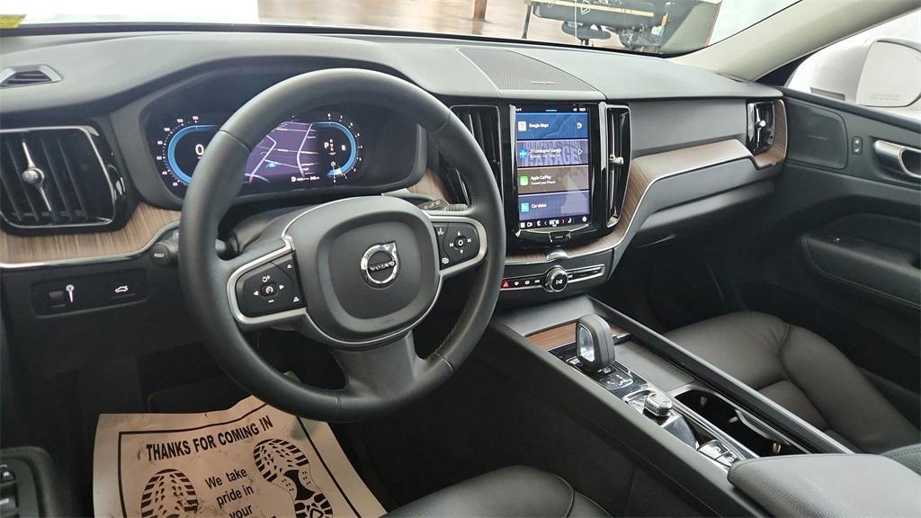 used 2022 Volvo XC60 car, priced at $34,880