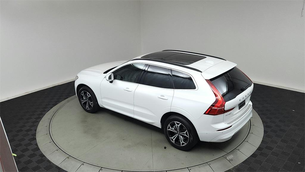 used 2022 Volvo XC60 car, priced at $34,880