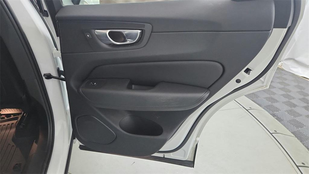 used 2022 Volvo XC60 car, priced at $34,880