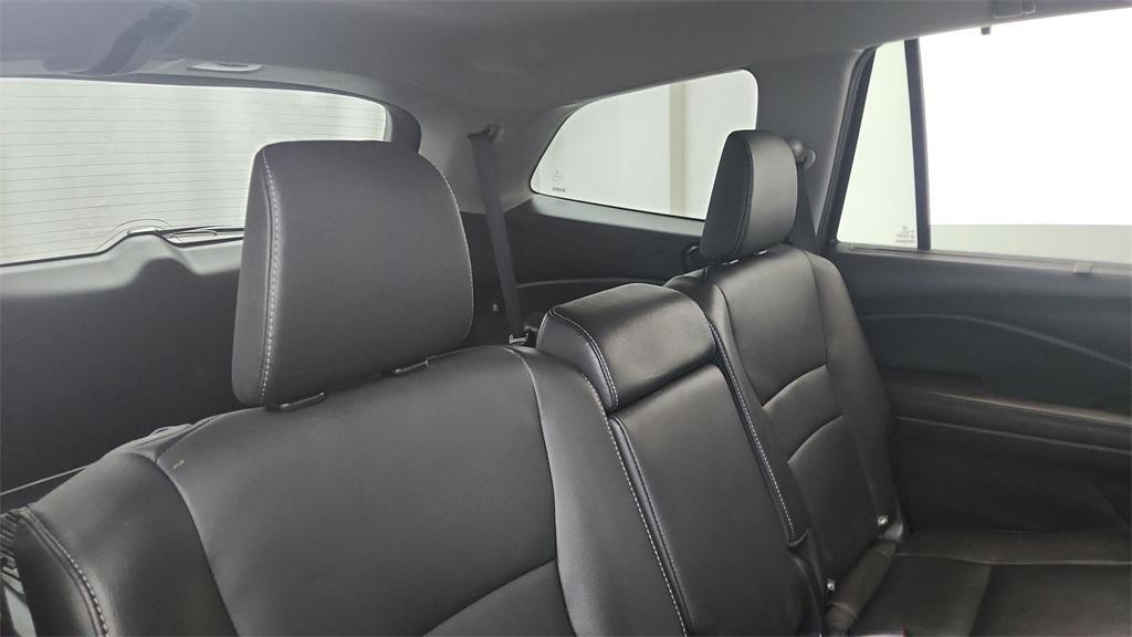 used 2021 Honda Pilot car, priced at $26,870