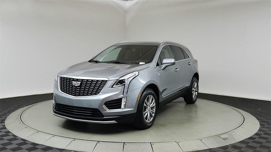 used 2023 Cadillac XT5 car, priced at $27,799