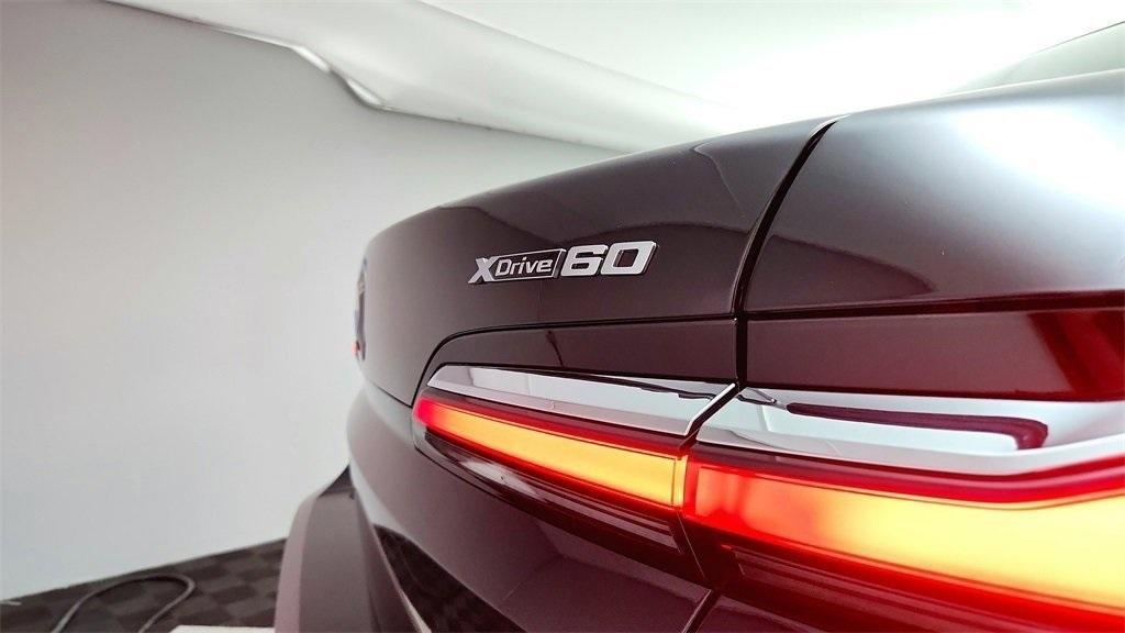 new 2025 BMW i7 car, priced at $129,525