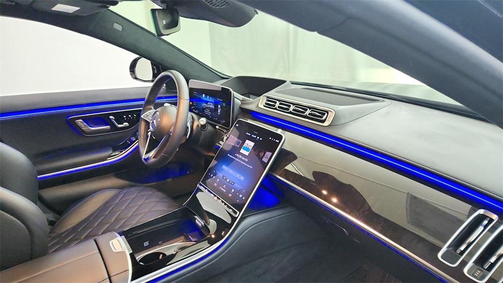 used 2022 Mercedes-Benz S-Class car, priced at $77,950