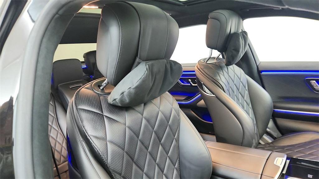 used 2022 Mercedes-Benz S-Class car, priced at $77,950