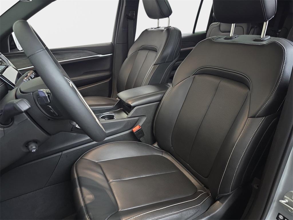 used 2024 Jeep Grand Cherokee L car, priced at $32,540