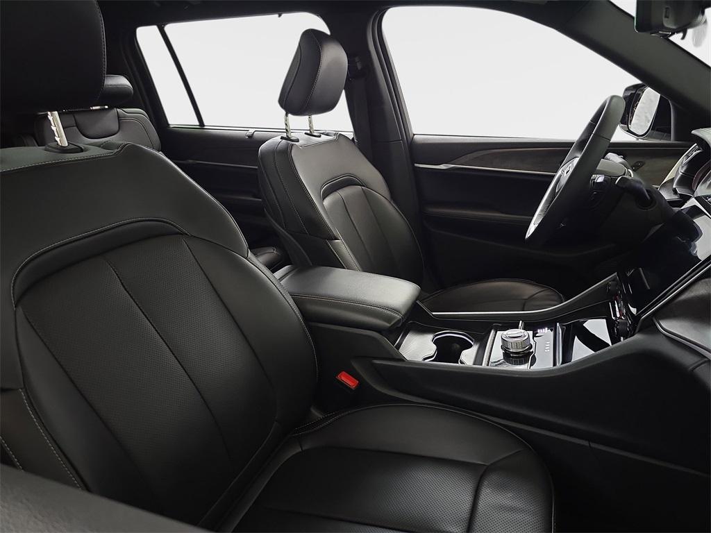 used 2024 Jeep Grand Cherokee L car, priced at $32,540