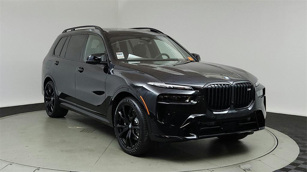 new 2025 BMW X7 car, priced at $122,670