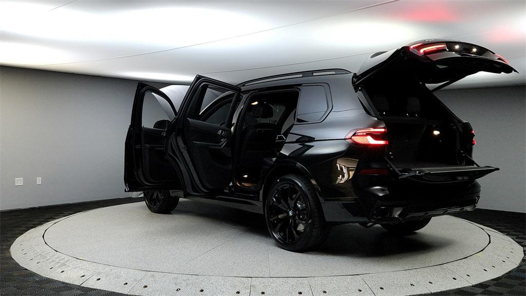new 2025 BMW X7 car, priced at $97,250
