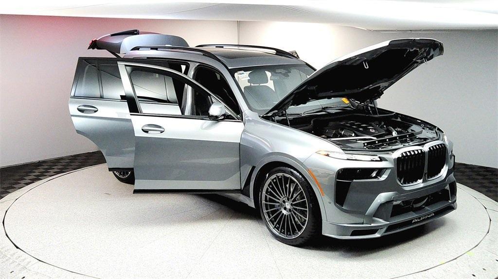 new 2026 BMW ALPINA XB7 car, priced at $163,475