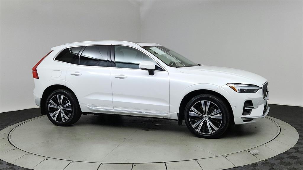 used 2022 Volvo XC60 Recharge Plug-In Hybrid car, priced at $47,990