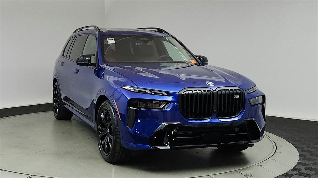 new 2025 BMW X7 car, priced at $124,820