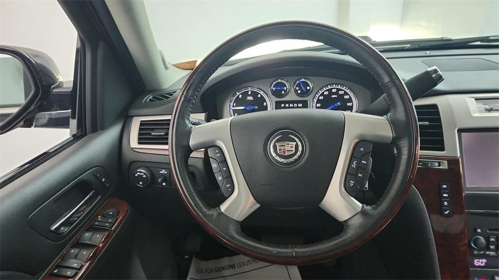 used 2014 Cadillac Escalade car, priced at $16,230