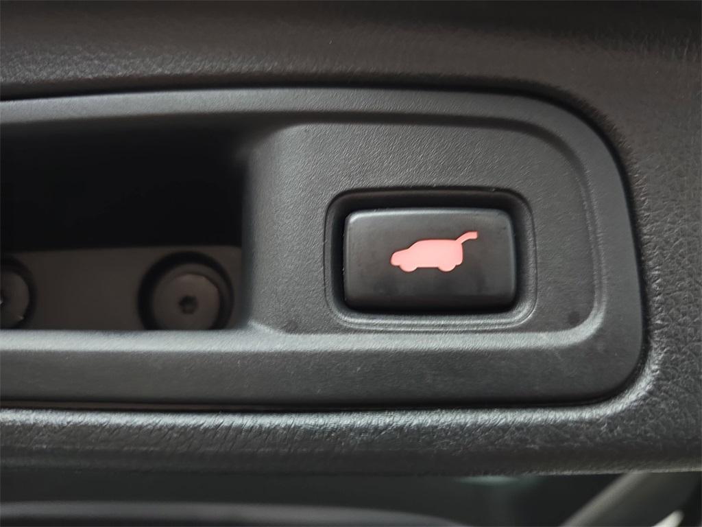 used 2017 Honda Pilot car, priced at $18,575