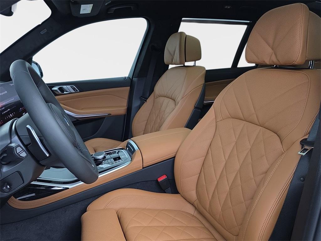 new 2026 BMW X7 car, priced at $98,265
