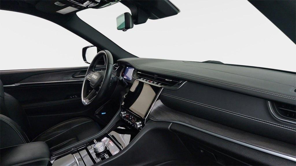 used 2022 Jeep Grand Cherokee car