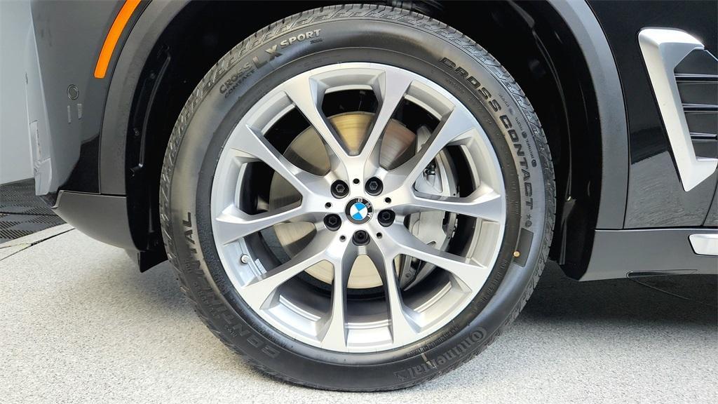 new 2026 BMW X5 PHEV car, priced at $80,025