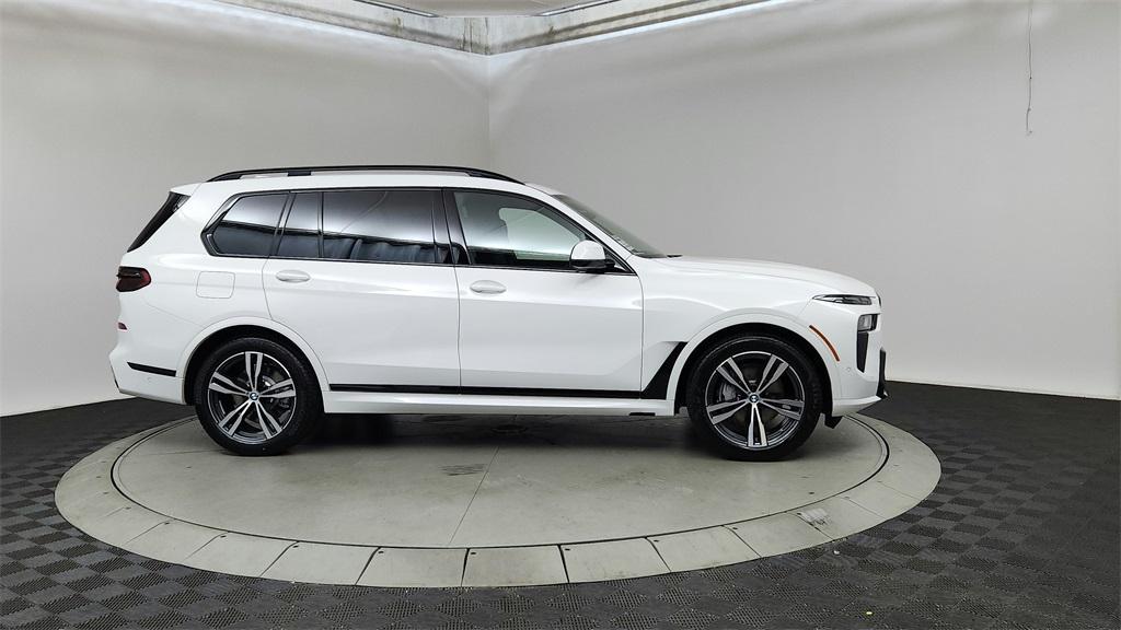 new 2025 BMW X7 car, priced at $92,995