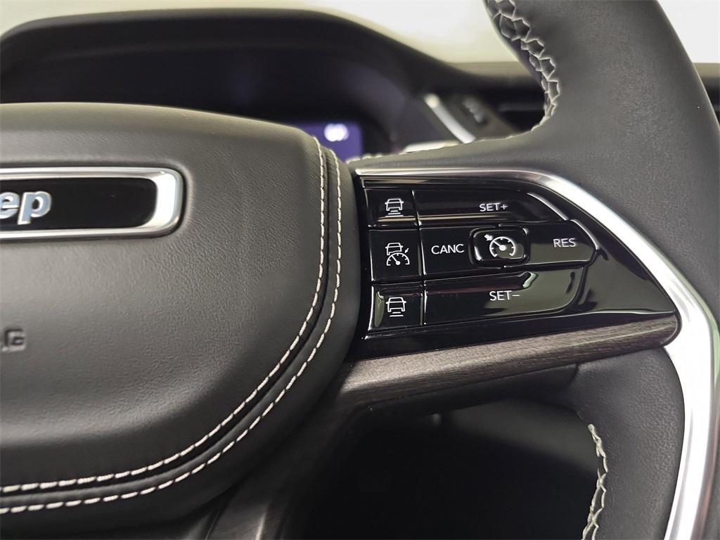used 2023 Jeep Grand Cherokee car, priced at $34,999